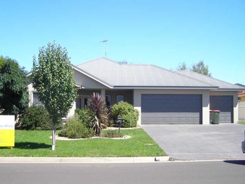 15 Jonathon Road, Orange NSW 2800