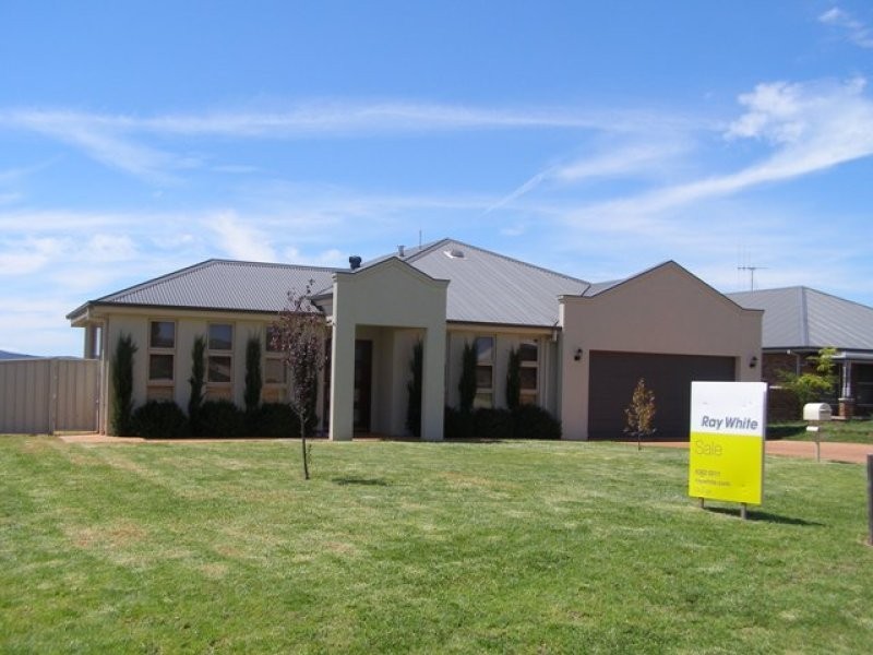 26 Diamond Drive, Orange NSW 2800