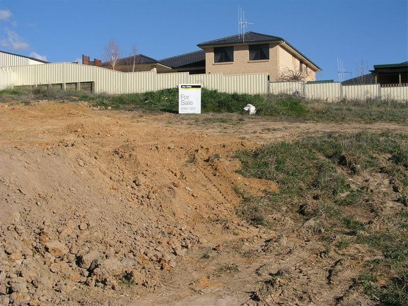 2 Maroney Close, Orange NSW 2800