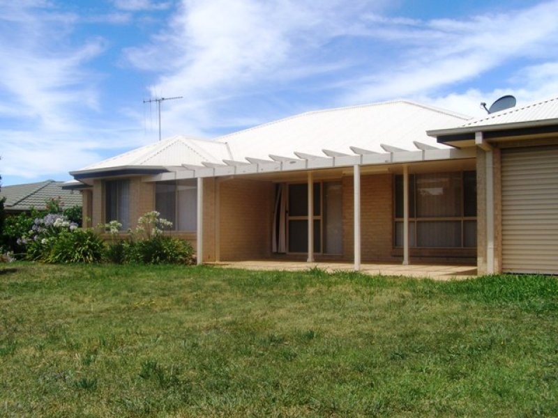 6 Gersbach  Place, Orange NSW 2800