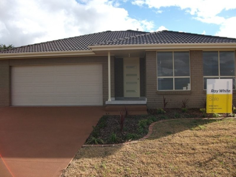 7 Emerald Drive, Orange NSW 2800