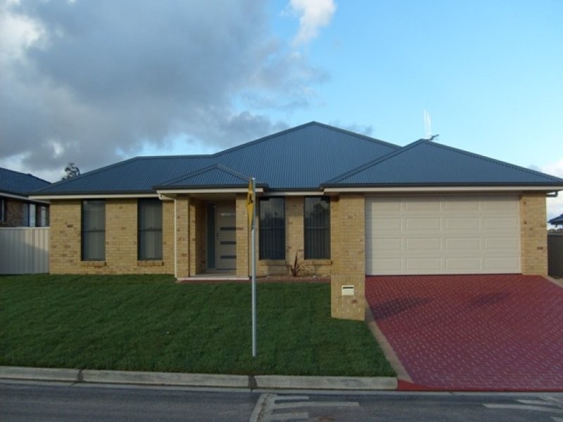 511 Diamond Drive, Orange NSW 2800