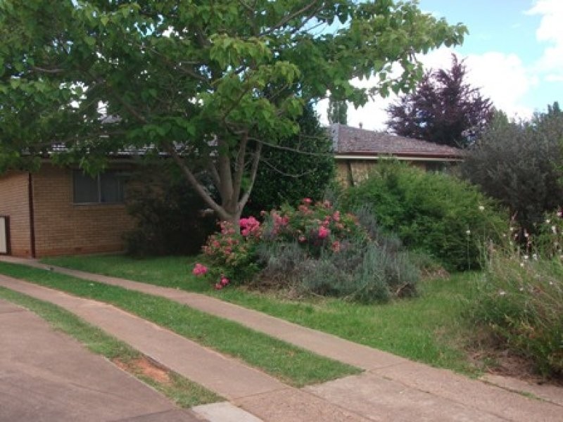 12 Larela Circuit, Orange NSW 2800