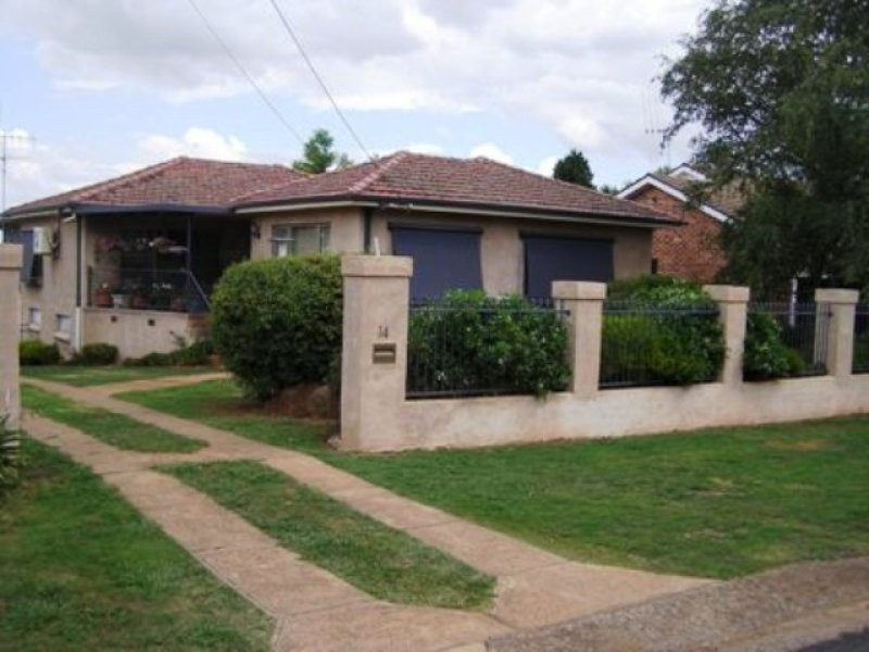 14 Rowan Street, Orange NSW 2800