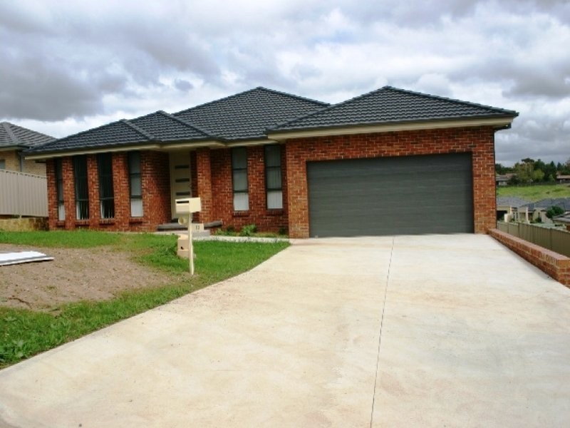13 Windamingle Place, Orange NSW 2800