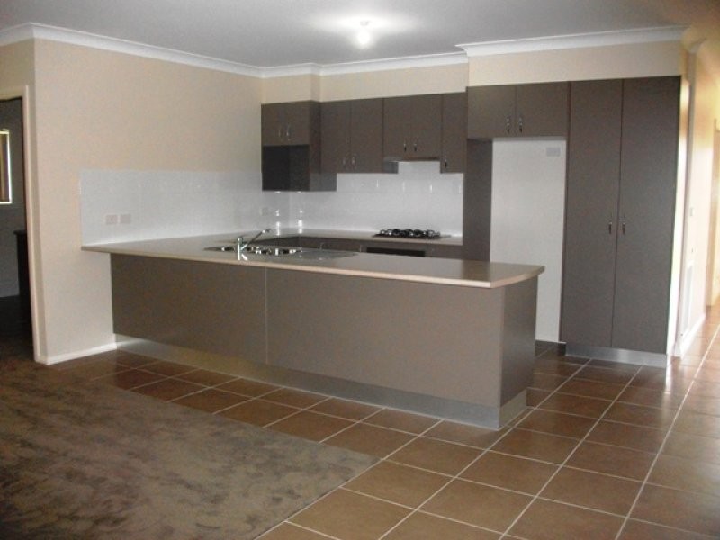 1 Buckland Drive, Orange NSW 2800