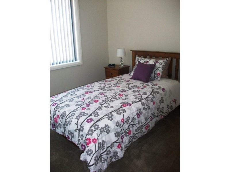 24 Botanic Way, Orange NSW 2800