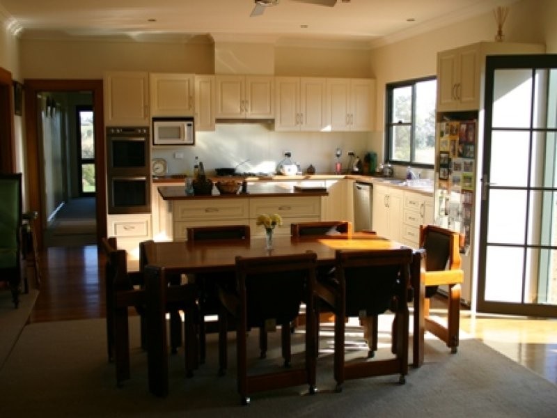 Belyarra Mcdonald Road, Orange NSW 2800