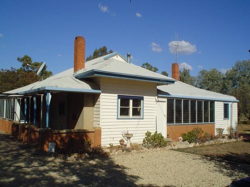 Rennie NSW 2646