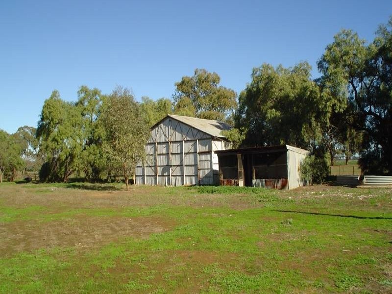 Rennie NSW 2646