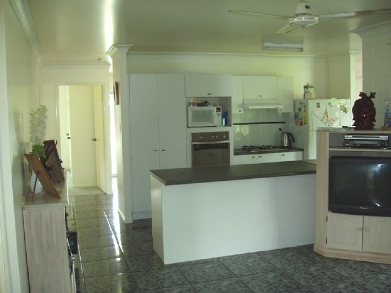 4 Borton st, Balgal Beach QLD 4816