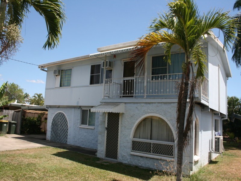 17 Champagne Crescent, Kelso QLD 4815