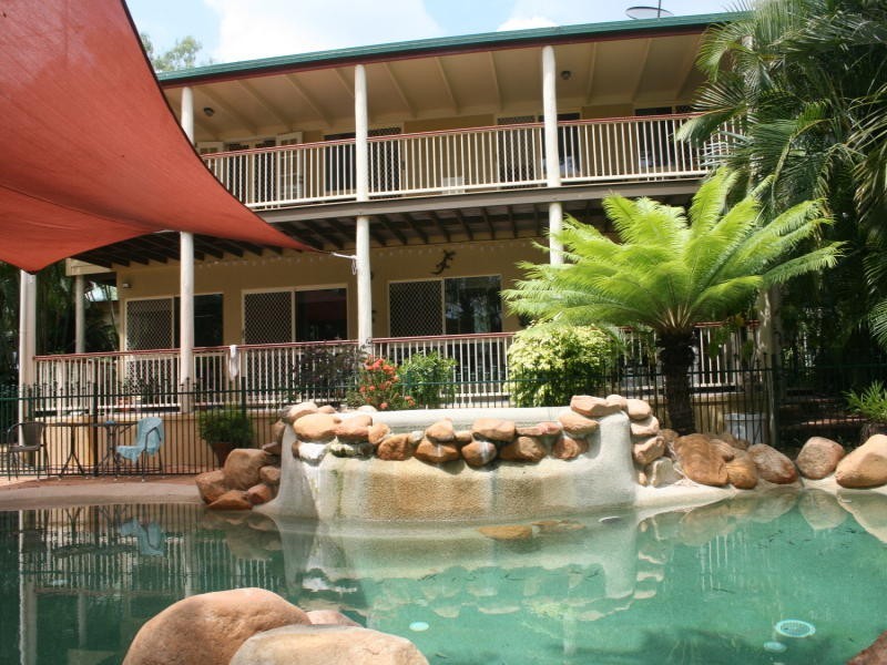 6 Pebble Beach Court, Balgal Beach QLD 4816