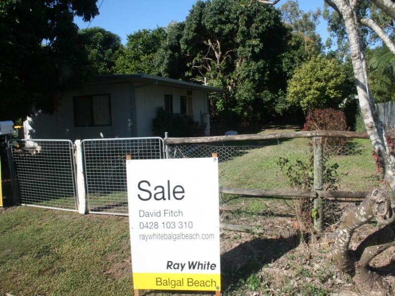 177 Balgal Beach Road, Balgal Beach QLD 4816