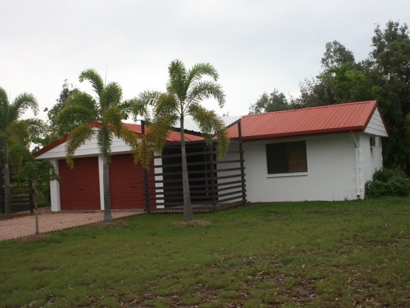 1 Armidale Avenue, Balgal Beach QLD 4816