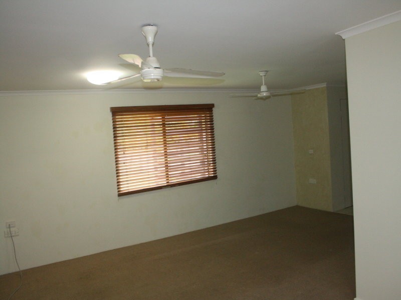 1 Armidale Avenue, Balgal Beach QLD 4816