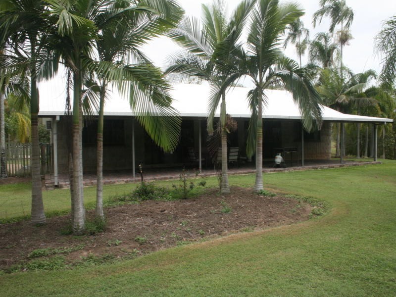 293 Ocean Parade, Balgal Beach QLD 4816