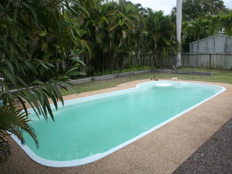 293 Ocean Parade, Balgal Beach QLD 4816