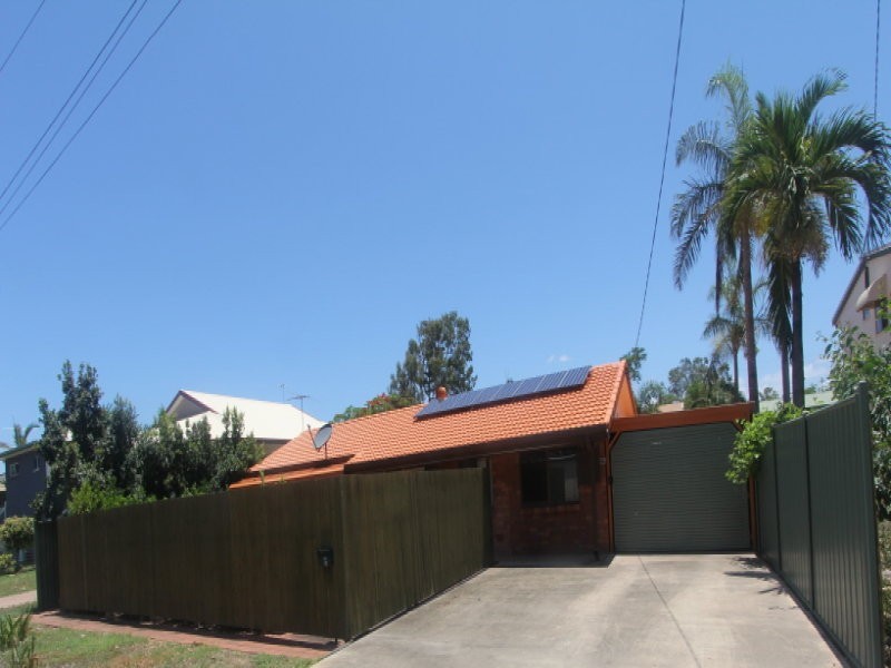 25 Reef Street, Saunders Beach QLD 4818