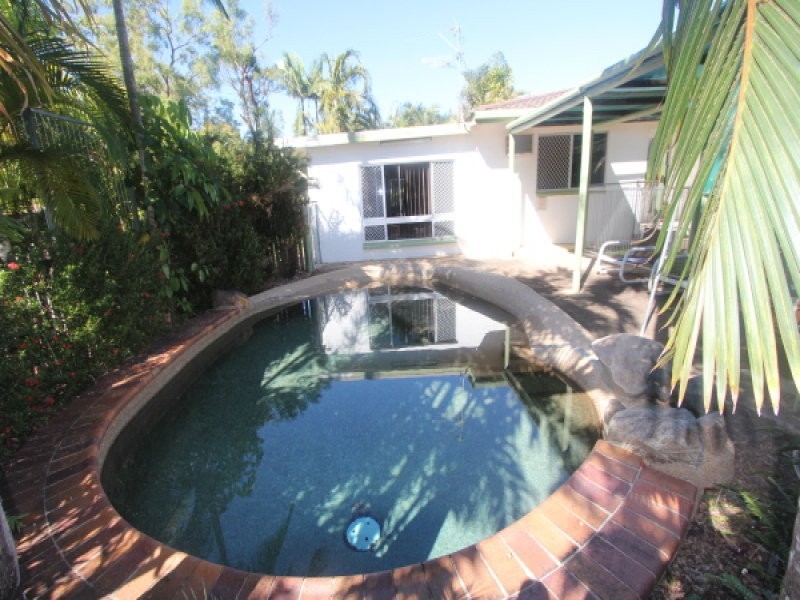 5 Jose Maria Court, Balgal Beach QLD 4816