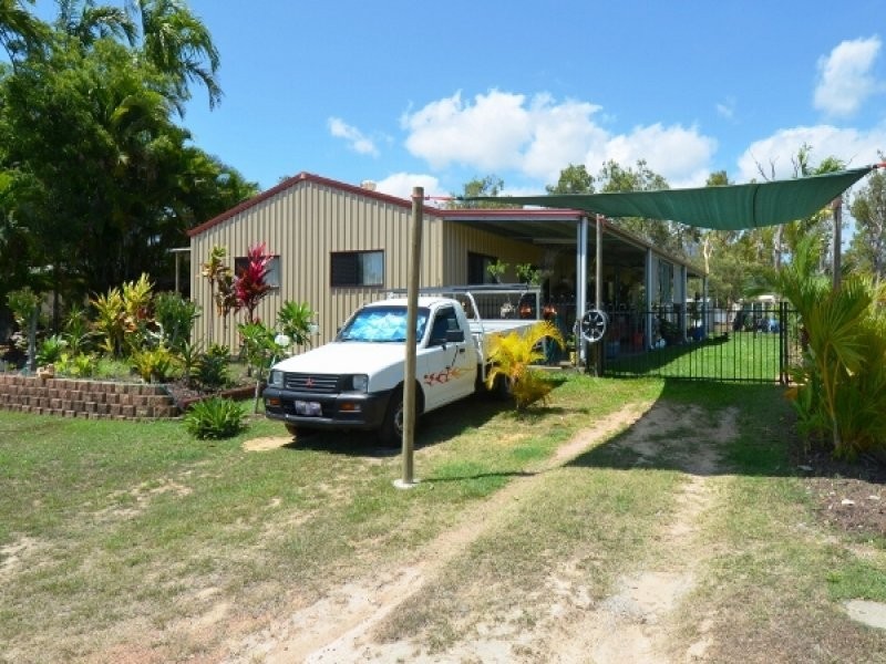 183 Ocean Parade, Balgal Beach QLD 4816