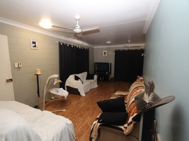 4 Borton St, Balgal Beach QLD 4816