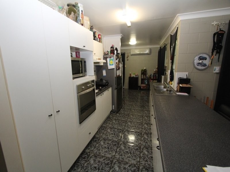 4 Borton St, Balgal Beach QLD 4816