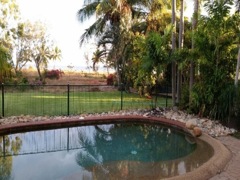 32 Esplanade, Toolakea QLD 4818