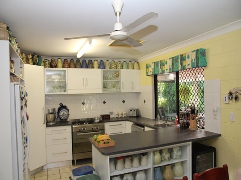 32 Esplanade, Toolakea QLD 4818