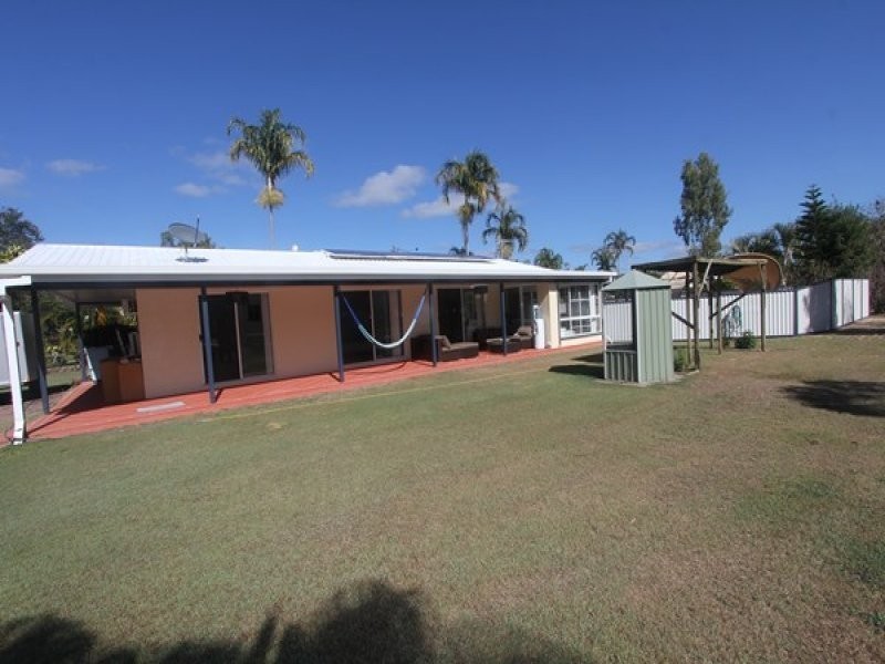 7 Rollo Ct, Balgal Beach QLD 4816