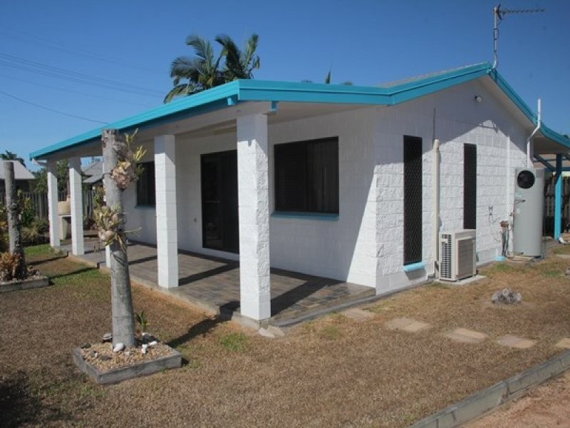 2 Tracey St, Balgal Beach QLD 4816