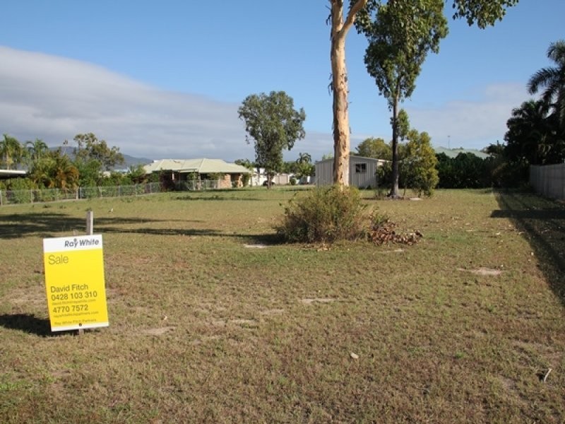 14 Medinah Court, Balgal Beach QLD 4816