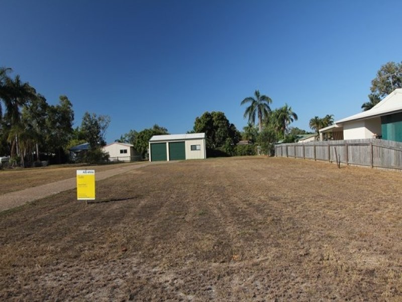 170 Ocean Parade, Balgal Beach QLD 4816