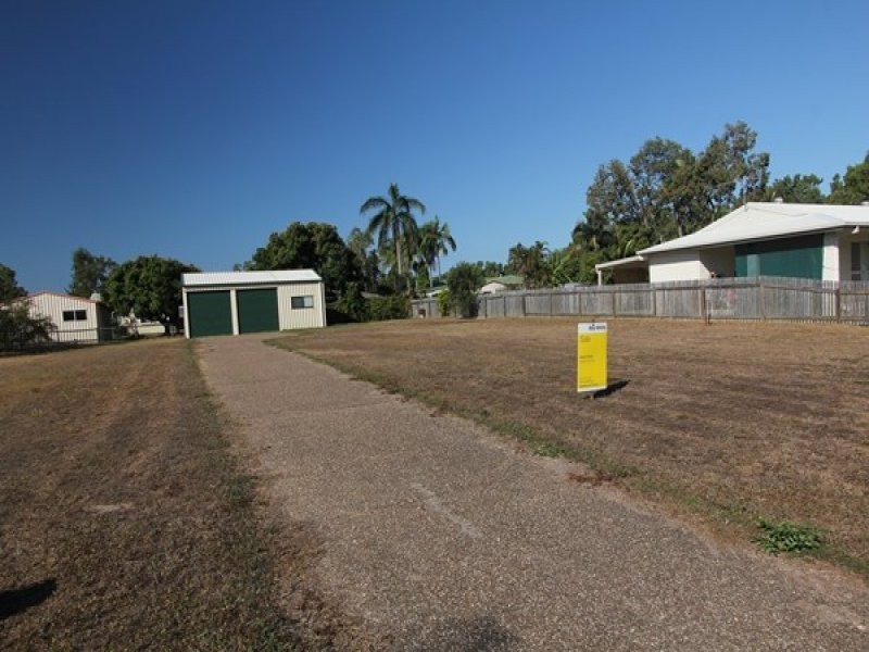 170 Ocean Parade, Balgal Beach QLD 4816