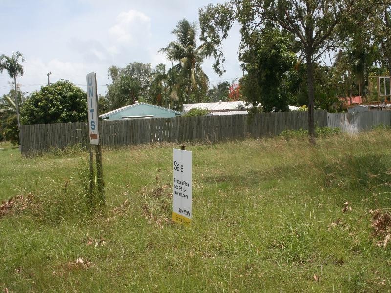 270 Ocean Parade, Balgal Beach QLD 4816
