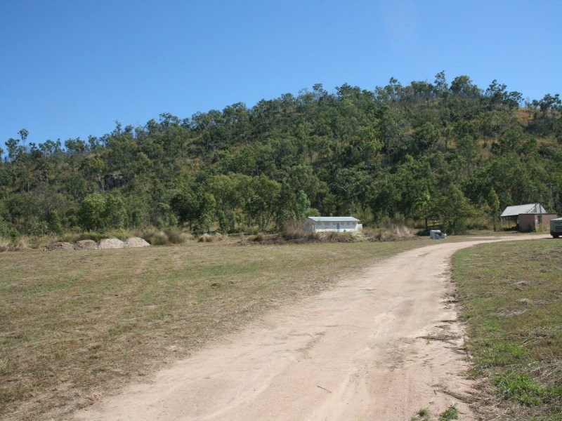 44035 Bruce Highway, Rollingstone QLD 4816