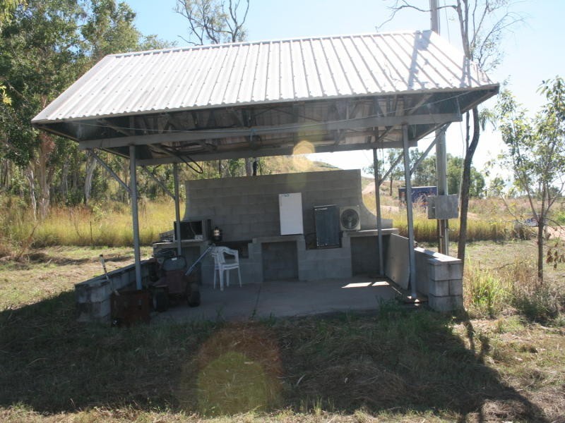 44035 Bruce Highway, Rollingstone QLD 4816