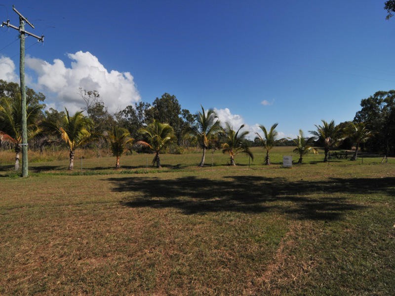 106 Balgal Beach Road, Balgal Beach QLD 4816