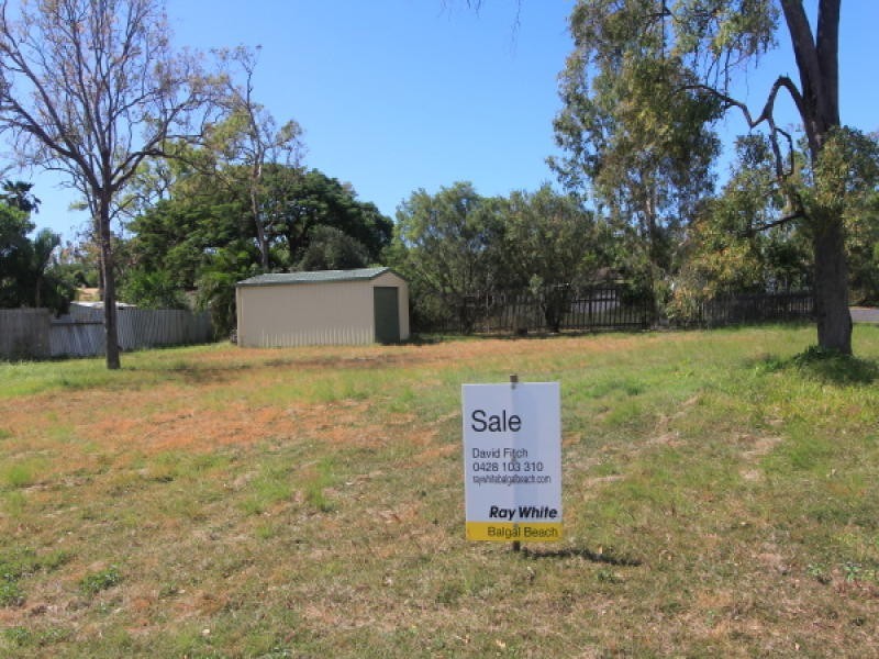 270 Ocean Parade, Balgal Beach QLD 4816