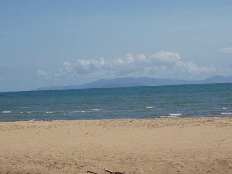 1 Justin Street, Balgal Beach QLD 4816