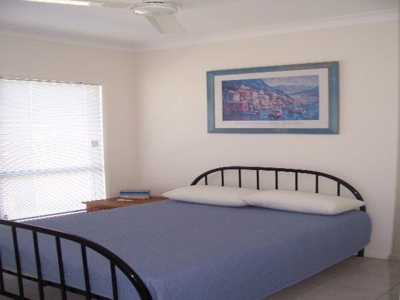 8 Turnberry Court, Townsville QLD 4810