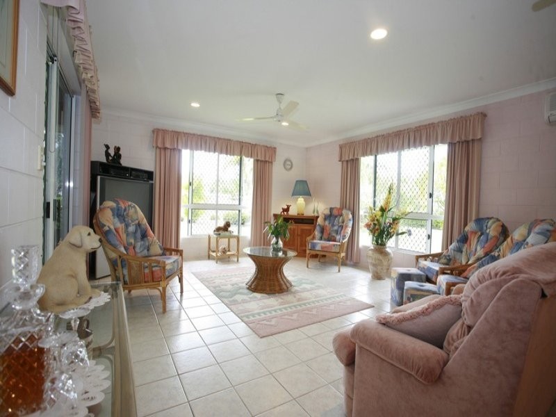 31 Borton Street, Balgal Beach QLD 4816