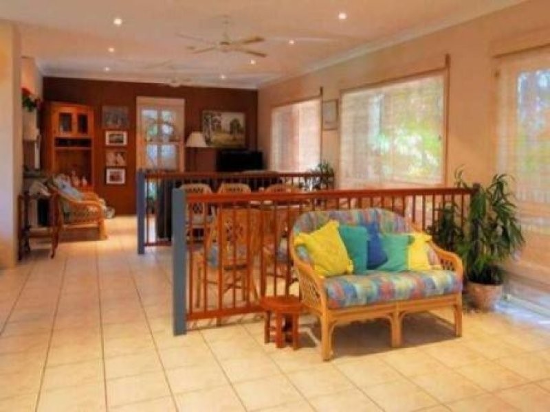 6 Pebble Beach Court, Balgal Beach QLD 4816