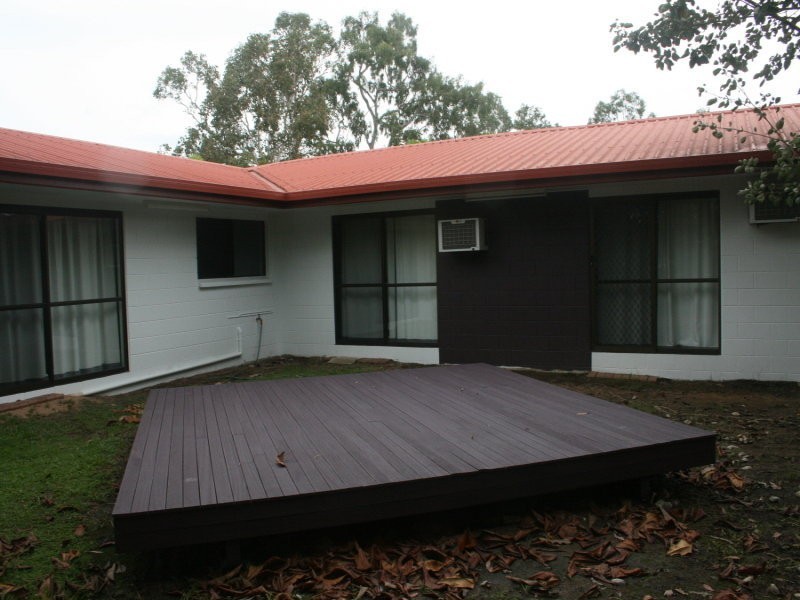 1 Armidale Avenue, Balgal Beach QLD 4816