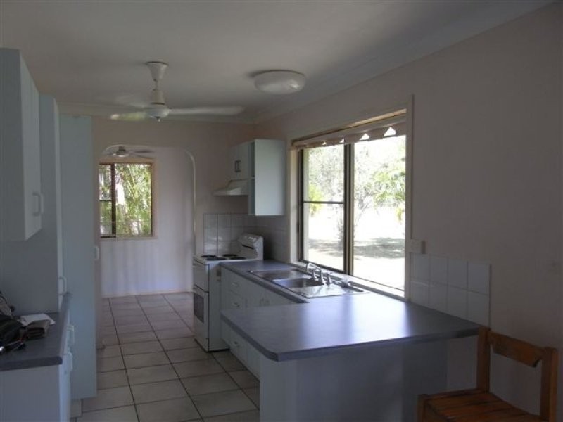 181 Ocean Parade, Balgal Beach QLD 4816