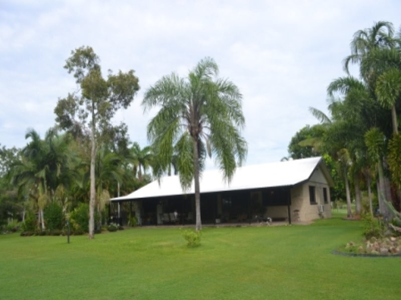 293 Ocean Parade, Balgal Beach QLD 4816