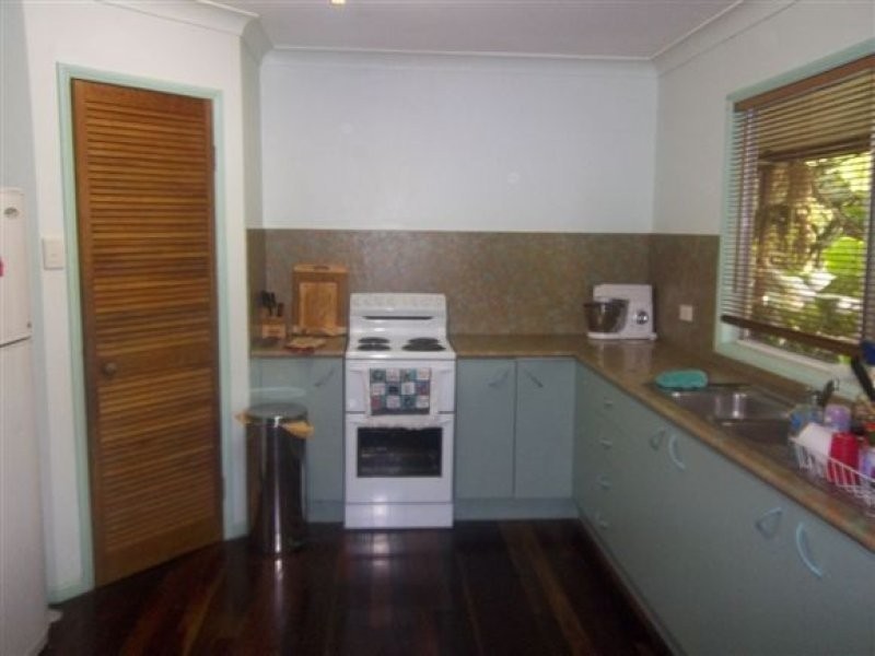 12 Borton Street, Balgal Beach QLD 4816