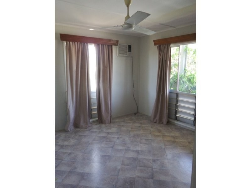 3 Cay Street, Saunders Beach QLD 4818