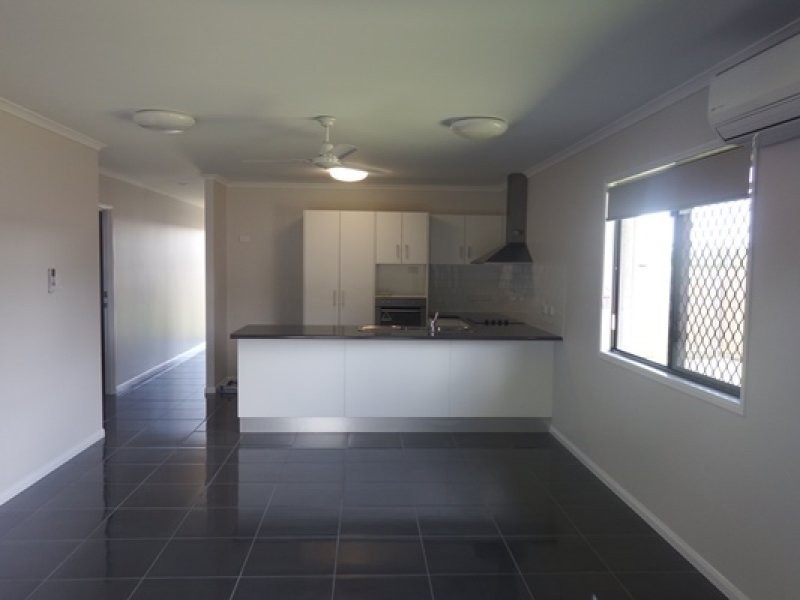 12 Coral Court, Balgal Beach QLD 4816