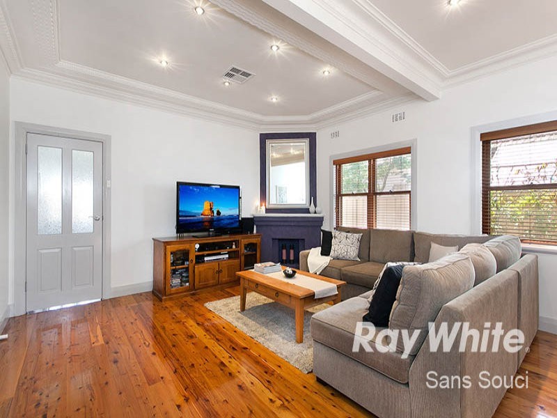 18 Minton Avenue, Dolls Point NSW 2219